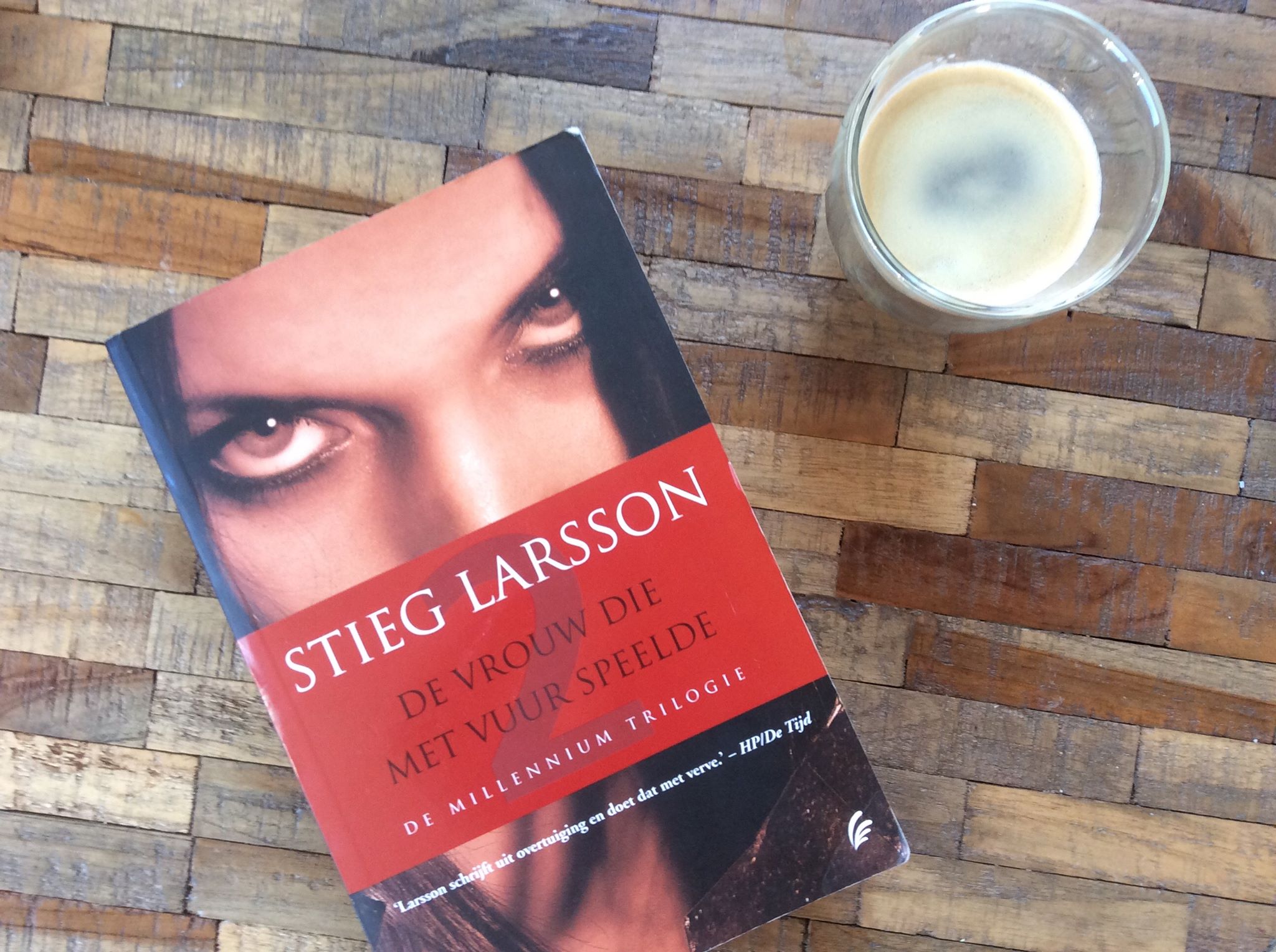 De vrouw die met vuur speelde van Stieg Larsson - Recensie By Book Barista